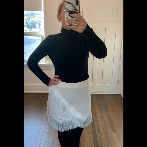 White tassel Mustard Seed mini skirt - Picture 4 of 5